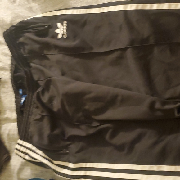 Pants adidas - Picture 3 of 3